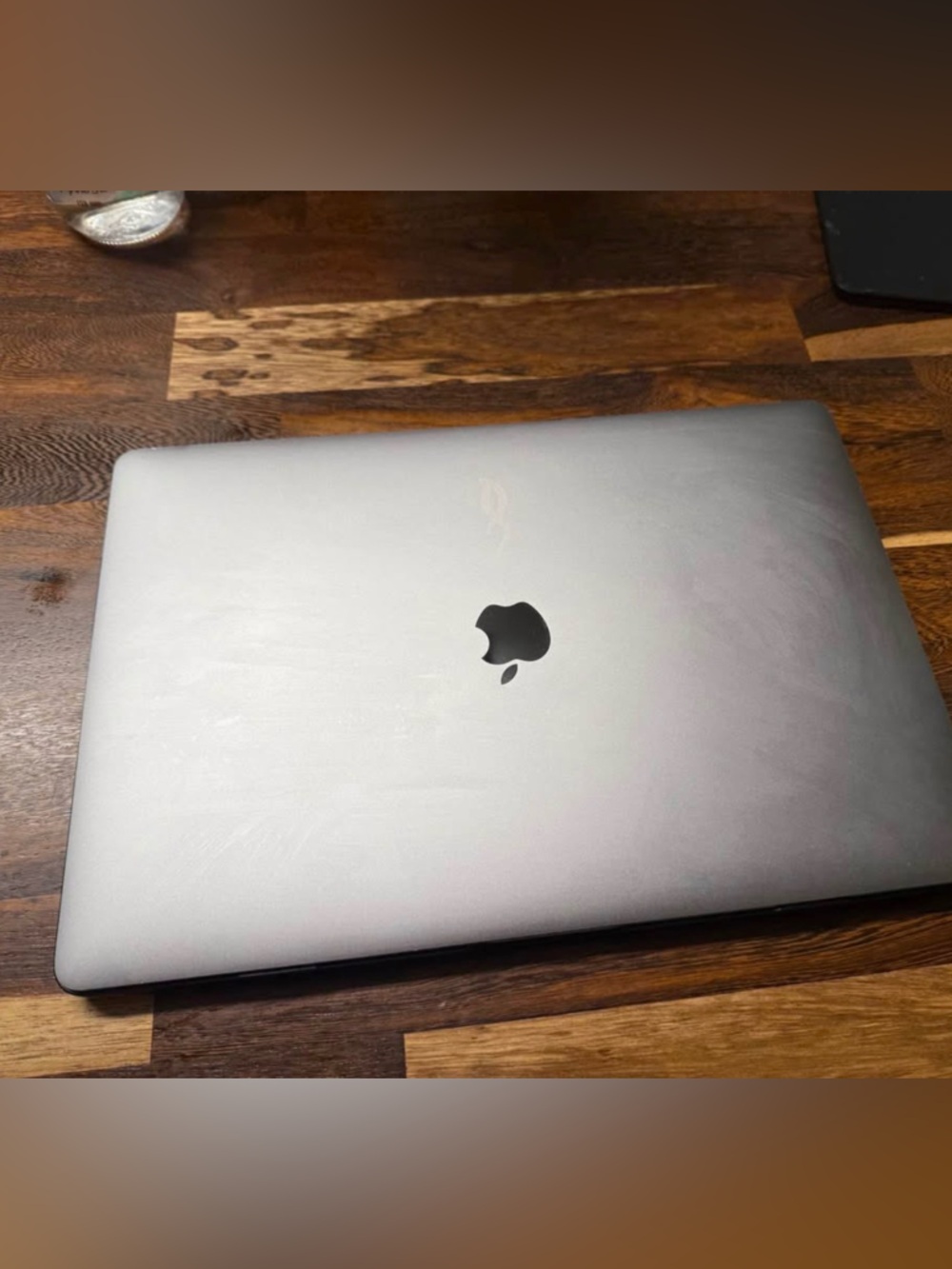MacBook Pro - Picture 2 of 3
